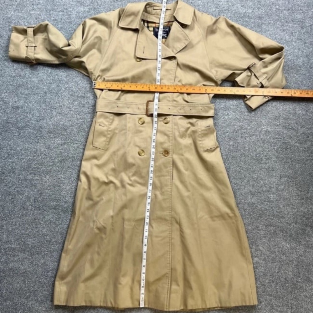 Vintage Burberry tan color size L